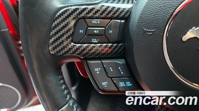Ford Mustang Coupe 2019 — фото 15
