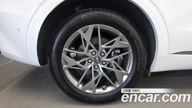 Genesis GV70 2.5T Gasoline 2WD 2022 — фото 5