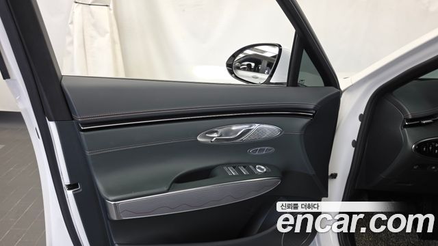 Genesis GV70 2.5T Gasoline 2WD 2022 — фото 24