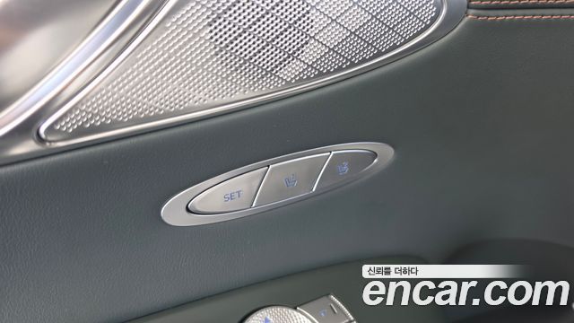 Genesis GV70 2.5T Gasoline 2WD 2022 — фото 29