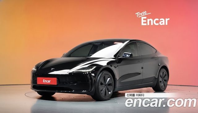 Tesla Model 3 RWD