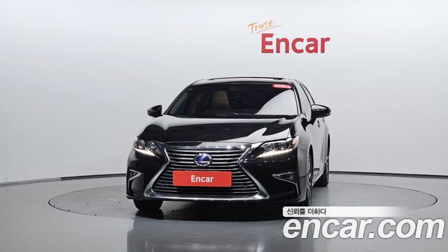 Lexus ES300h Supreme XV60 2018 — фото 3