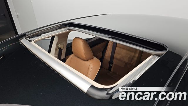 Lexus ES300h Supreme XV60 2018 — фото 32
