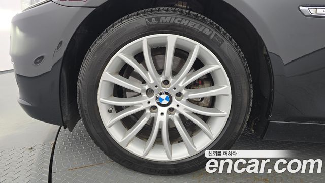 BMW 5 Series (F10) 520d xDrive Luxury Plus 2016 — фото 5