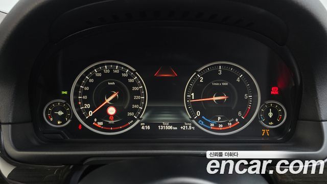 BMW 5 Series (F10) 520d xDrive Luxury Plus 2016 — фото 8