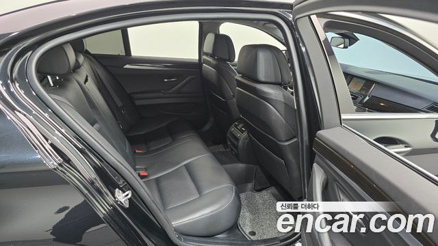 BMW 5 Series (F10) 520d xDrive Luxury Plus 2016 — фото 11