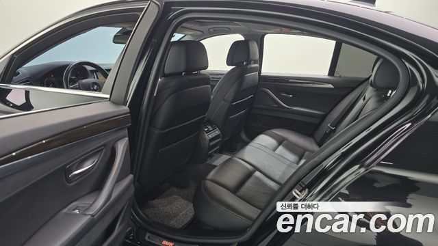 BMW 5 Series (F10) 520d xDrive Luxury Plus 2016 — фото 12