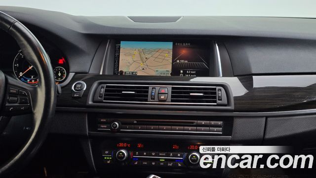 BMW 5 Series (F10) 520d xDrive Luxury Plus 2016 — фото 13