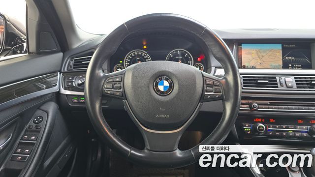 BMW 5 Series (F10) 520d xDrive Luxury Plus 2016 — фото 14