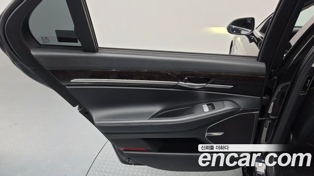 Genesis G90 3.8 AWD Premium Luxury 2019 — фото 25