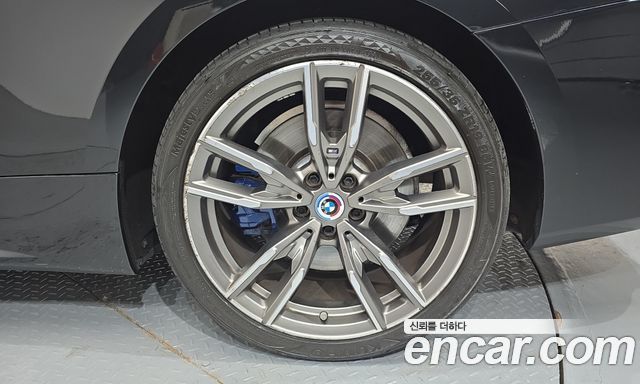 BMW 4 Series (G22) M440i xDrive Convertible 2022 — фото 21