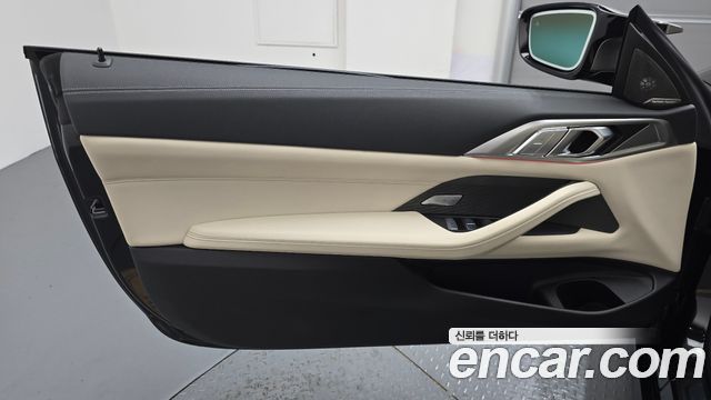 BMW 4 Series (G22) M440i xDrive Convertible 2022 — фото 24