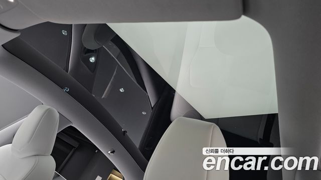 Tesla Model Y RWD 2025 — фото 18