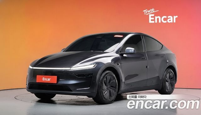 Tesla Model Y RWD 2025 — фото 1