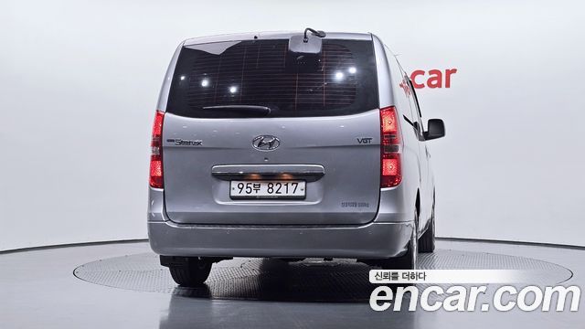 Hyundai Grand Starex 5-Seater VAN CVX Luxury 2015 — фото 4