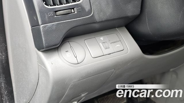 Hyundai Grand Starex 5-Seater VAN CVX Luxury 2015 — фото 16
