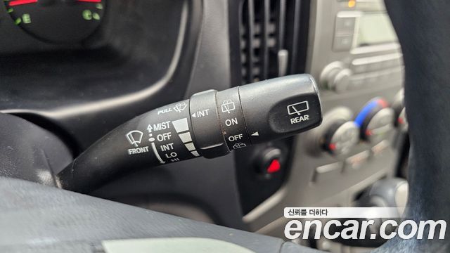 Hyundai Grand Starex 5-Seater VAN CVX Luxury 2015 — фото 19