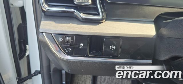 Kia Sportage (V) Gasoline 1.6 Turbo 2WD Signature 2023 — фото 16