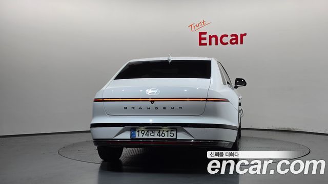 Hyundai Grandeur Hybrid (GN7) Calligraphy 2025 — фото 4