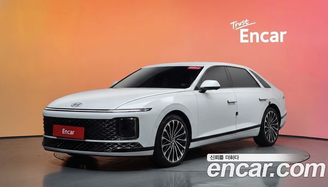 Hyundai Grandeur Hybrid (GN7) Calligraphy