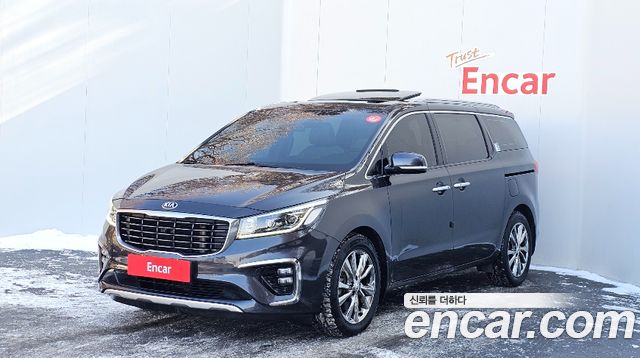 Kia Carnival 9-Seater Noblesse Special