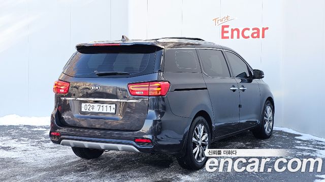 Kia Carnival 9-Seater Noblesse Special 2019 — фото 2