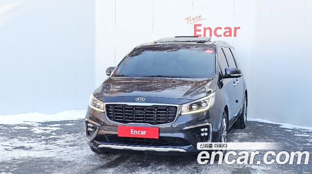Kia Carnival 9-Seater Noblesse Special 2019 — фото 3