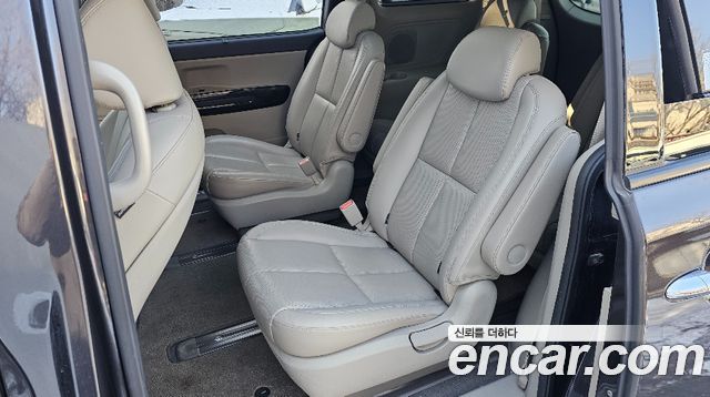 Kia Carnival 9-Seater Noblesse Special 2019 — фото 15