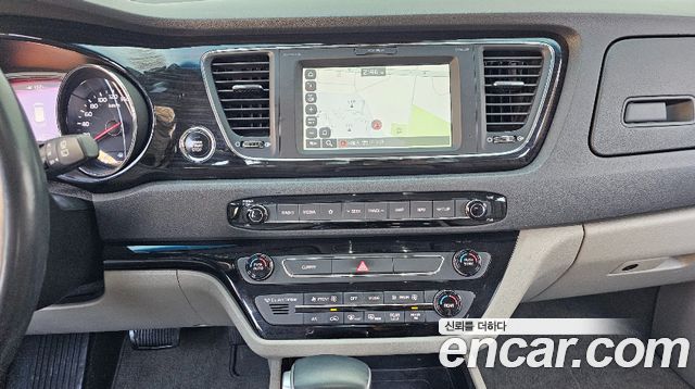 Kia Carnival 9-Seater Noblesse Special 2019 — фото 19