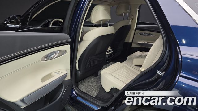 Genesis GV70 2.5T Gasoline 2WD 2023 — фото 15