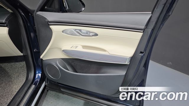 Genesis GV70 2.5T Gasoline 2WD 2023 — фото 30