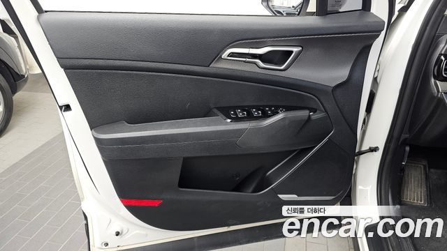 Kia Sportage Hybrid (V) Prestige 2WD 2023 — фото 24
