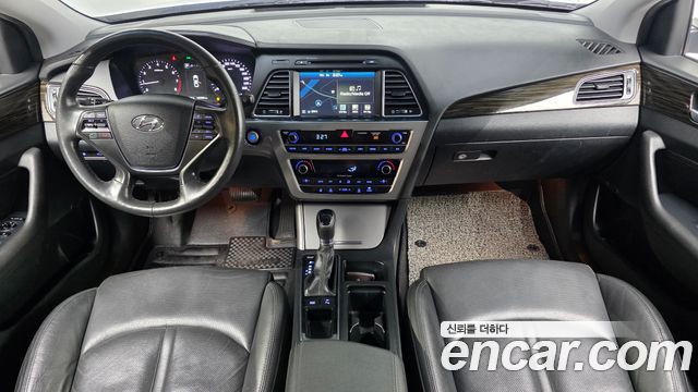 Hyundai Sonata (LF) 2.0 Premium 2017 — фото 7