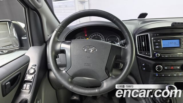 Hyundai Grand Starex Van 5-Seater Smart 2020 — фото 13