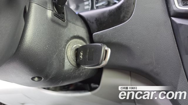 Hyundai Grand Starex Van 5-Seater Smart 2020 — фото 17
