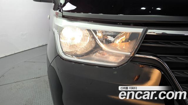 Hyundai Grand Starex Van 5-Seater Smart 2020 — фото 22