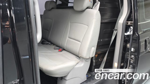 Hyundai Grand Starex Van 5-Seater Smart 2020 — фото 26