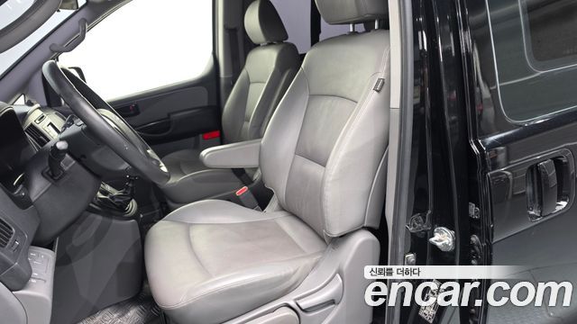 Hyundai Grand Starex Van 5-Seater Smart 2020 — фото 27