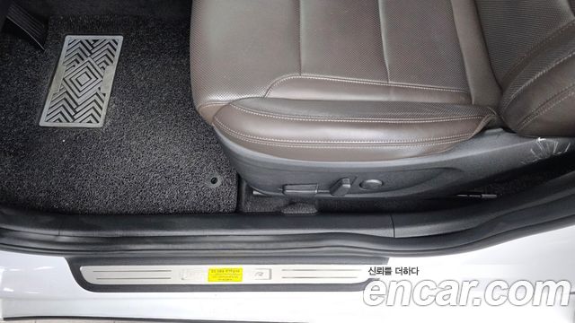 Hyundai Grandeur (IG) 3.0 LPi Rent Car Premium 2023 — фото 31
