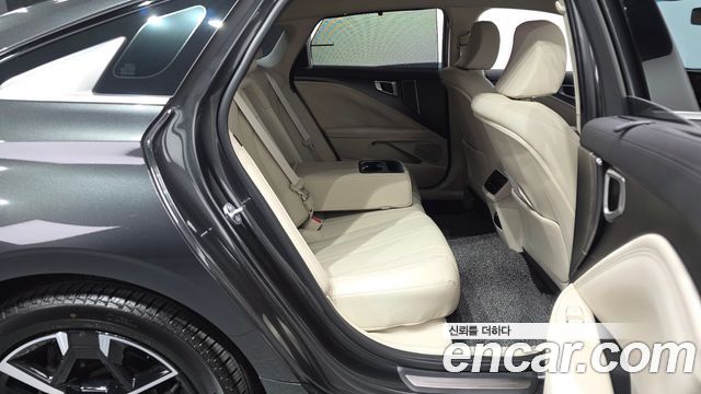 Kia K8 2.5 Gasoline 2WD Noblesse 2025 — фото 11