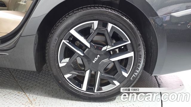Kia K8 2.5 Gasoline 2WD Noblesse 2025 — фото 21