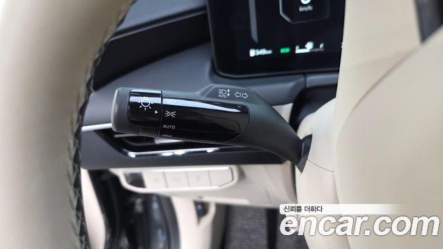 Kia K8 2.5 Gasoline 2WD Noblesse 2025 — фото 30