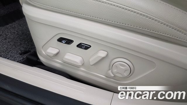 Kia K8 2.5 Gasoline 2WD Noblesse 2025 — фото 31