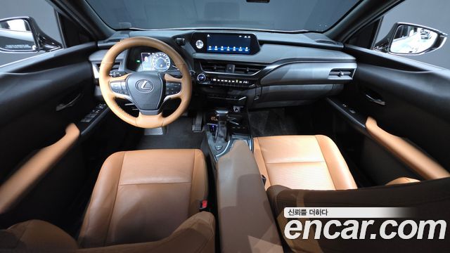 Lexus UX250h 2.0 2WD 2019 — фото 7
