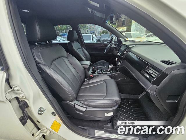 KG Mobility (SsangYong) Rexton Sports Khan Diesel 2.2 4WD Dynamic Edition (5-Link) 2021 — фото 17