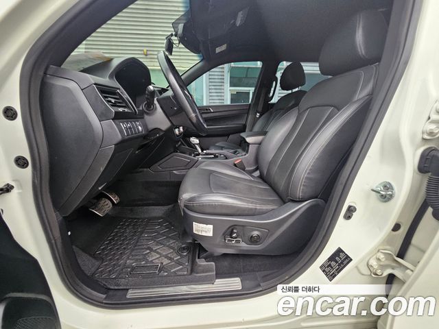 KG Mobility (SsangYong) Rexton Sports Khan Diesel 2.2 4WD Dynamic Edition (5-Link) 2021 — фото 18
