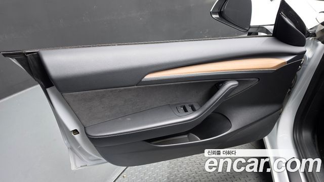 Tesla Model 3 Long Range AWD 2021 — фото 24