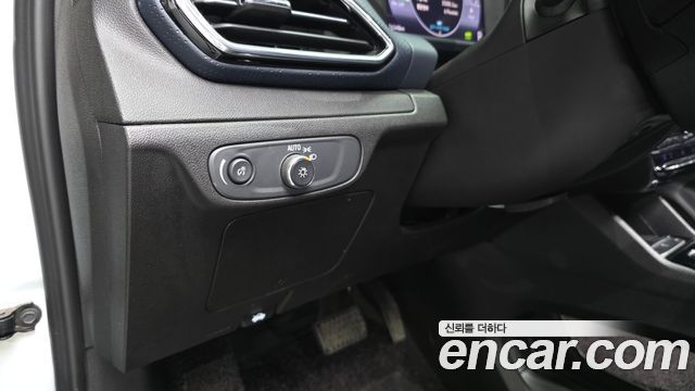 Chevrolet Bolt EUV Premier 2022 — фото 34
