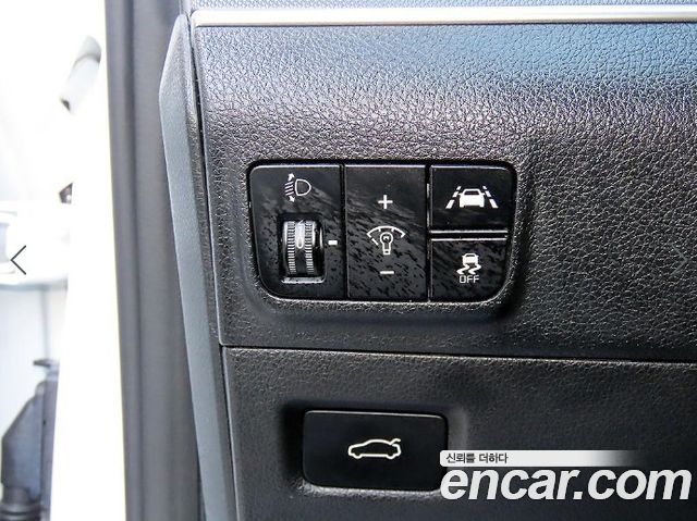 Kia K5 (III) 2.0 Trendy 2022 — фото 16