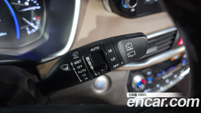 Hyundai Santa Fe (TM) Diesel 2.2 4WD Prestige 2019 — фото 18